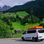 Joan-Vendrell-Van-roadtrip-orange-Evasion-scaled-1200x800